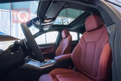 بی ئێم دەبڵیو 4 سیریەس